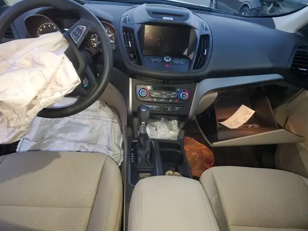 1FMCU9G9XHUB01640 2017 FORD ESCAPE - Image 8