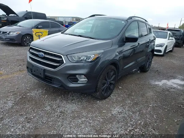 1FMCU9G9XHUB07325 2017 FORD ESCAPE - Image 2