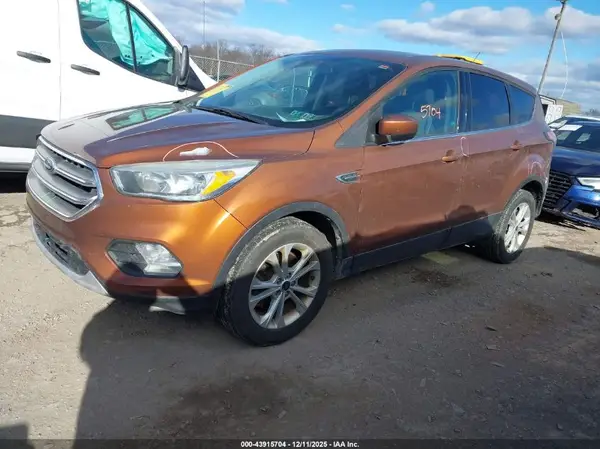 1FMCU9G9XHUB16428 2017 FORD ESCAPE - Image 2