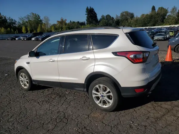 1FMCU9G9XHUB66990 2017 FORD ESCAPE - Image 2
