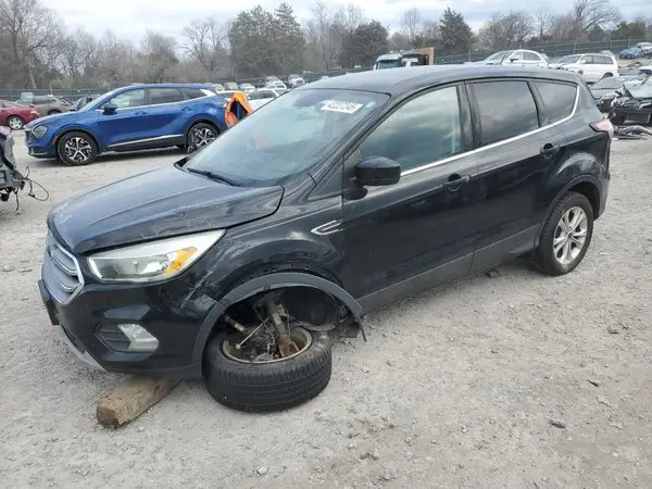 1FMCU9G9XHUB68061 2017 FORD ESCAPE - Image 1