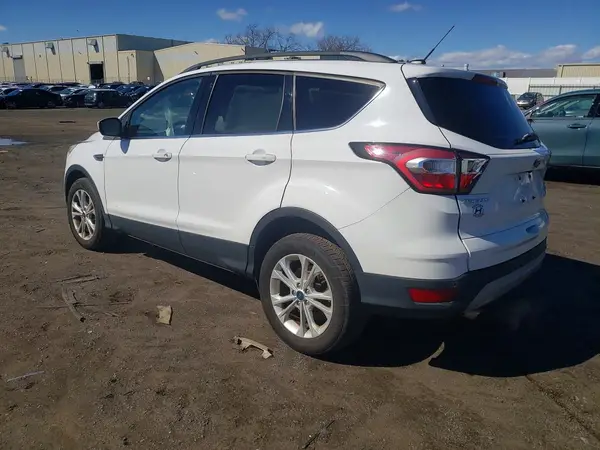 1FMCU9G9XHUB70943 2017 FORD ESCAPE - Image 2