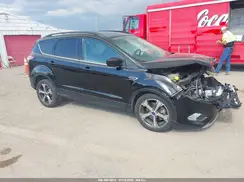 1FMCU9G9XHUC07053 2017 FORD ESCAPE