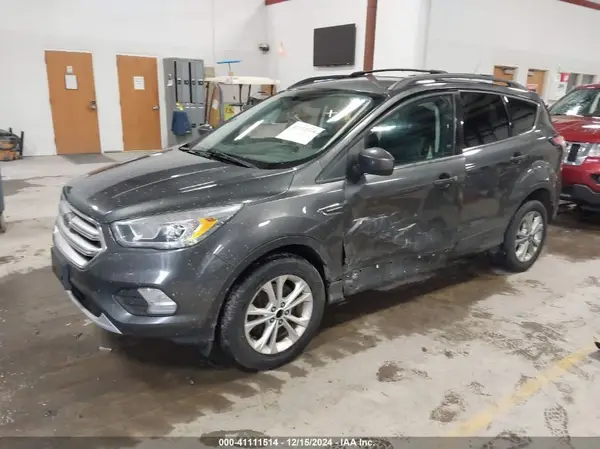 1FMCU9G9XHUC36018 2017 FORD ESCAPE - Image 2