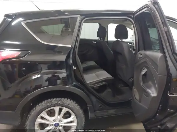 1FMCU9G9XHUC52218 2017 FORD ESCAPE - Image 8