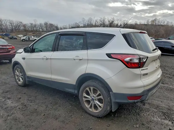 1FMCU9G9XHUC53305 2017 FORD ESCAPE - Image 2