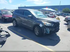 1FMCU9G9XHUC80763 2017 FORD ESCAPE