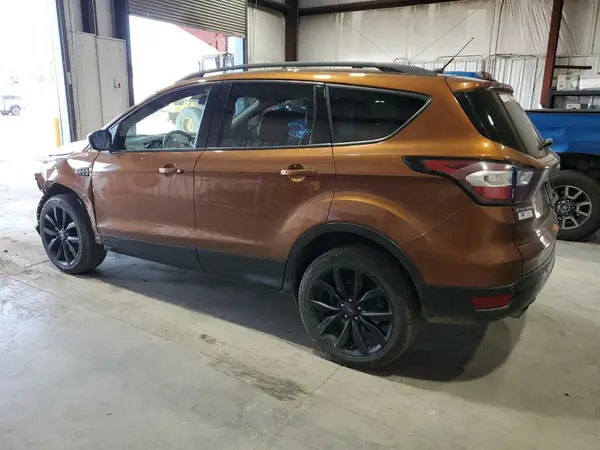 1FMCU9G9XHUD00882 2017 FORD ESCAPE - Image 2