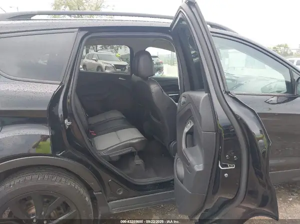 1FMCU9G9XHUD22414 2017 FORD ESCAPE - Image 8