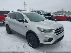 1FMCU9G9XHUD23028 2017 FORD ESCAPE