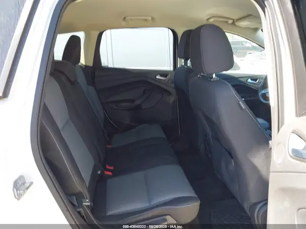 1FMCU9G9XHUD39780 2017 FORD ESCAPE - Image 8
