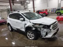 1FMCU9G9XHUD41626 2017 FORD ESCAPE
