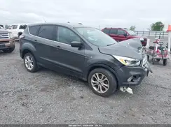 1FMCU9G9XHUD45675 2017 FORD ESCAPE