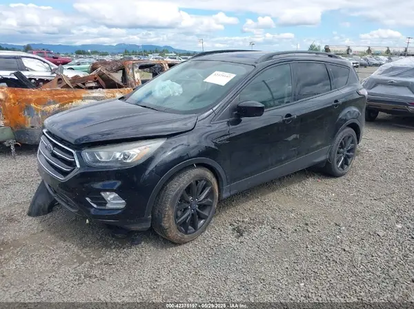 1FMCU9G9XHUD59608 2017 FORD ESCAPE - Image 2