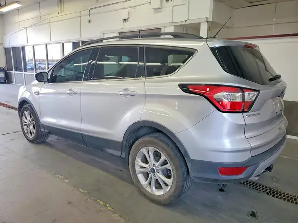 1FMCU9G9XHUE30452 2017 FORD ESCAPE - Image 2