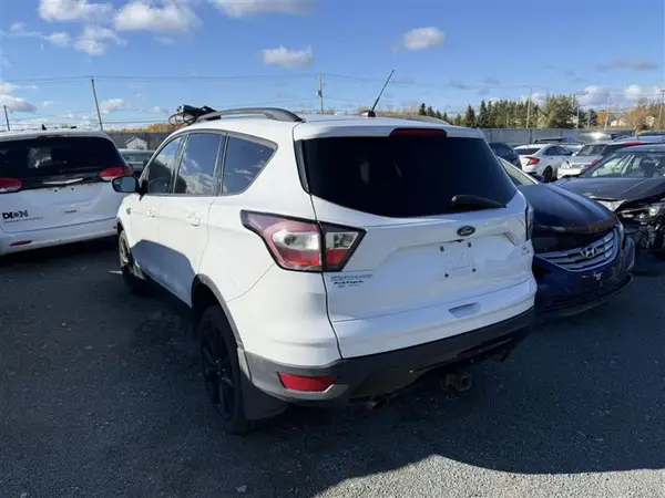 1FMCU9G9XHUE79361 2017 FORD ESCAPE - Image 2
