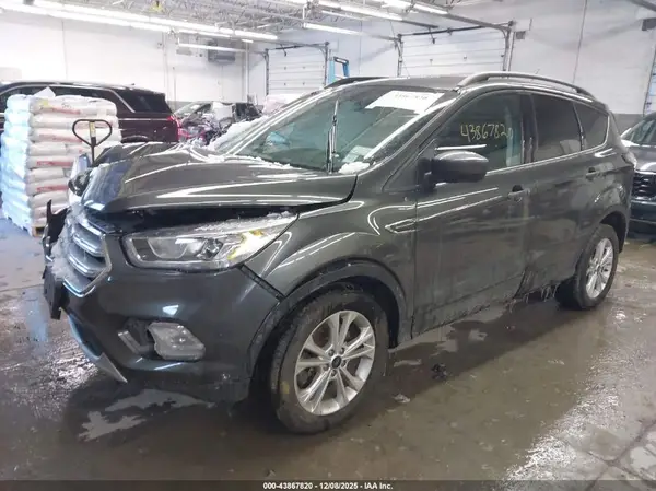 1FMCU9G9XHUE88688 2017 FORD ESCAPE - Image 2