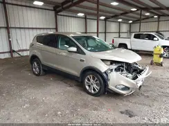 1FMCU9G9XHUF11239 2017 FORD ESCAPE