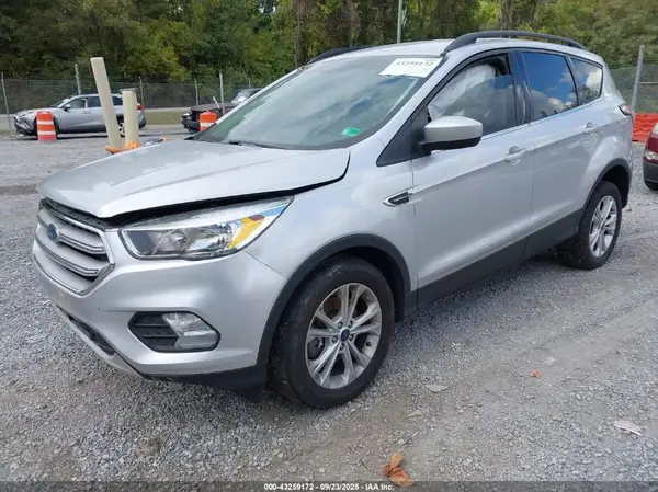 1FMCU9G9XJUB48589 2018 FORD ESCAPE - Image 2