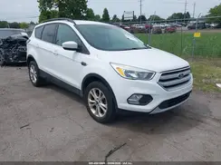 1FMCU9G9XJUB48592 2018 FORD ESCAPE