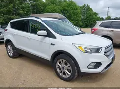 1FMCU9G9XJUC13635 2018 FORD ESCAPE