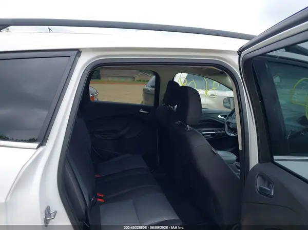 1FMCU9G9XJUC13635 2018 FORD ESCAPE - Image 8