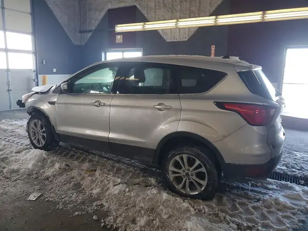 1FMCU9G9XKUB32474 2019 FORD ESCAPE - Image 2
