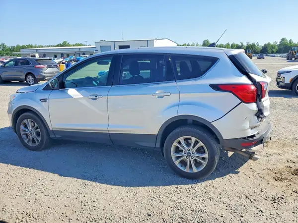 1FMCU9G9XKUB83635 2019 FORD ESCAPE - Image 2
