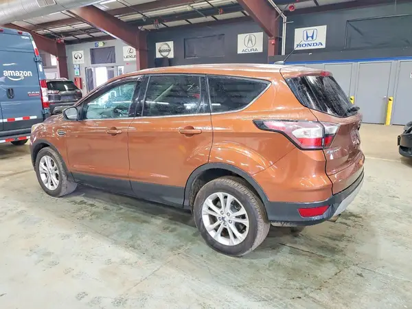 1FMCU9GD0HUA02202 2017 FORD ESCAPE - Image 2