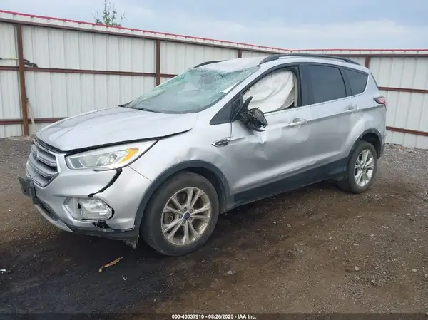 1FMCU9GD0HUA54736 2017 FORD ESCAPE - Image 2