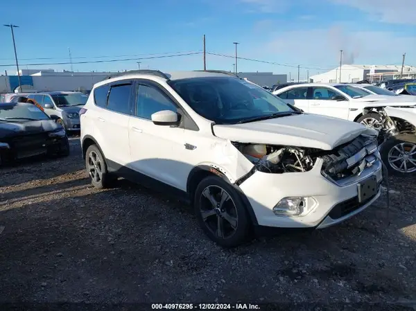 1FMCU9GD0HUB38913 2017 FORD ESCAPE - Image 1