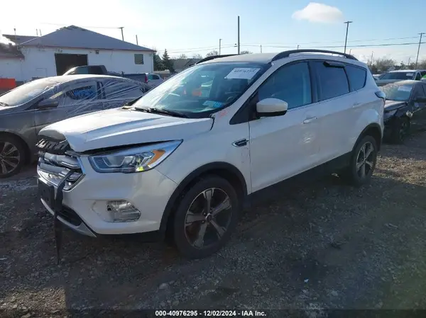 1FMCU9GD0HUB38913 2017 FORD ESCAPE - Image 2
