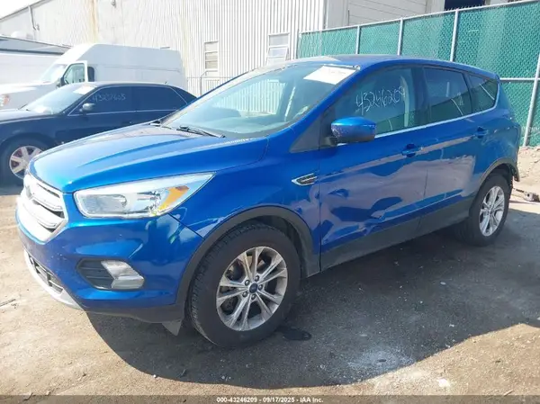 1FMCU9GD0HUB50222 2017 FORD ESCAPE - Image 2