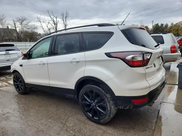 1FMCU9GD0HUB53055 2017 FORD ESCAPE - Image 2