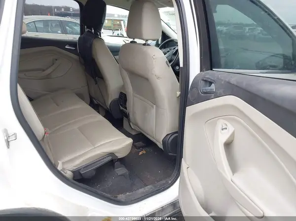 1FMCU9GD0HUC16638 2017 FORD ESCAPE - Image 8