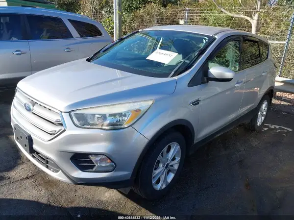 1FMCU9GD0HUC33004 2017 FORD ESCAPE - Image 2
