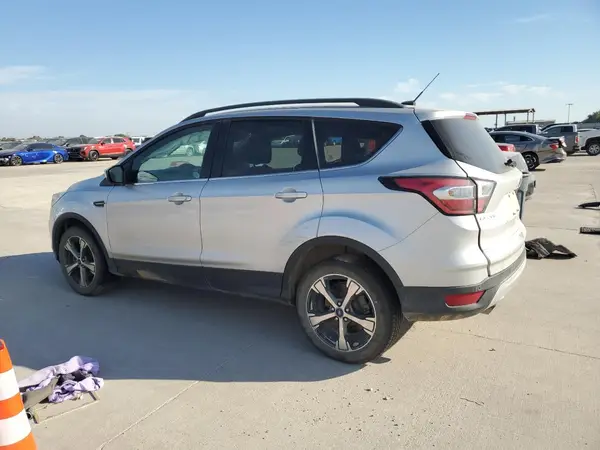1FMCU9GD0HUC38459 2017 FORD ESCAPE - Image 2