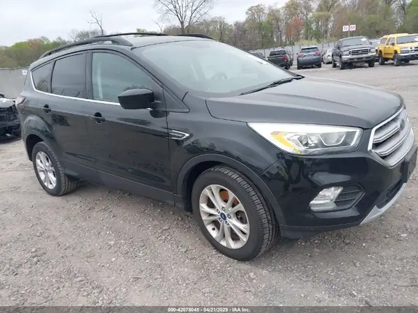 1FMCU9GD0HUC58128 2017 FORD ESCAPE - Image 1