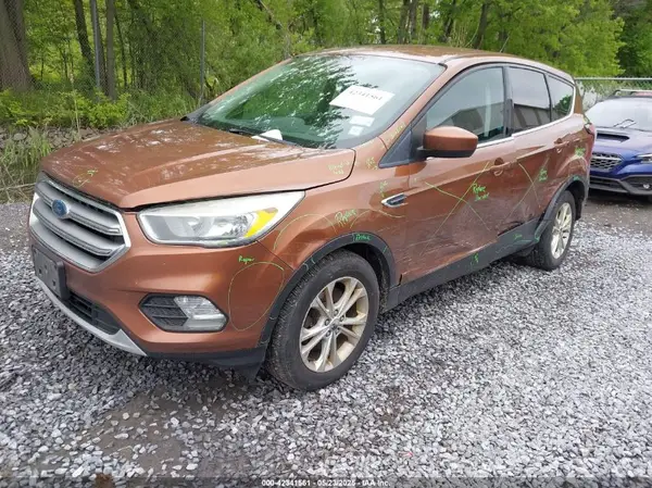 1FMCU9GD0HUC58422 2017 FORD ESCAPE - Image 2