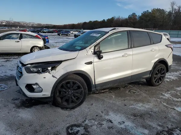 1FMCU9GD0HUC70635 2017 FORD ESCAPE - Image 1