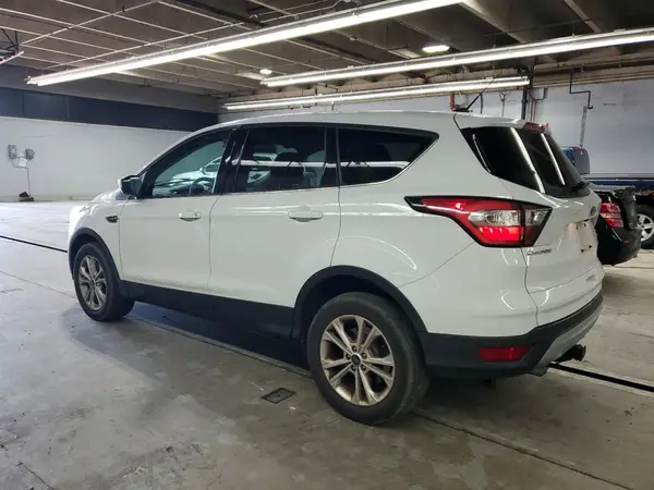 1FMCU9GD0HUC70991 2017 FORD ESCAPE - Image 2