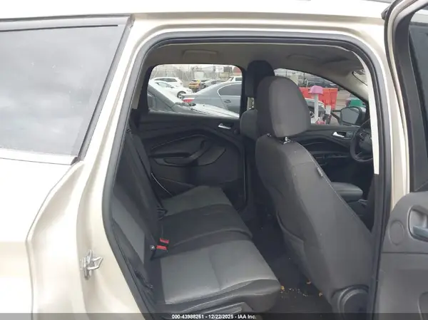 1FMCU9GD0HUC77021 2017 FORD ESCAPE - Image 8