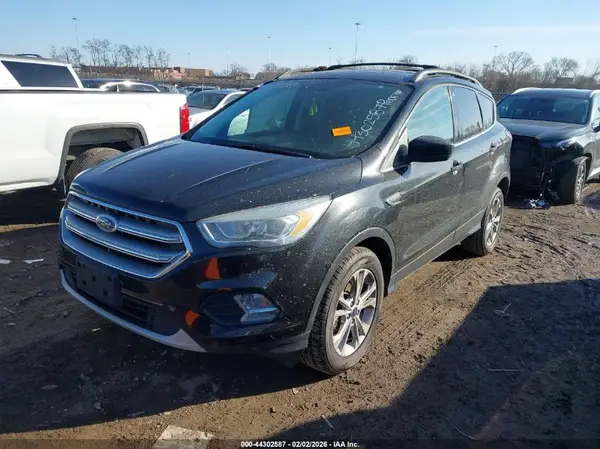 1FMCU9GD0HUD14813 2017 FORD ESCAPE - Image 2