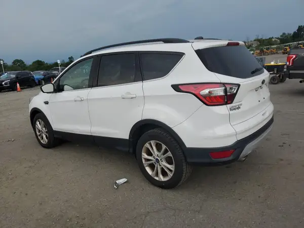 1FMCU9GD0HUD16822 2017 FORD ESCAPE - Image 2