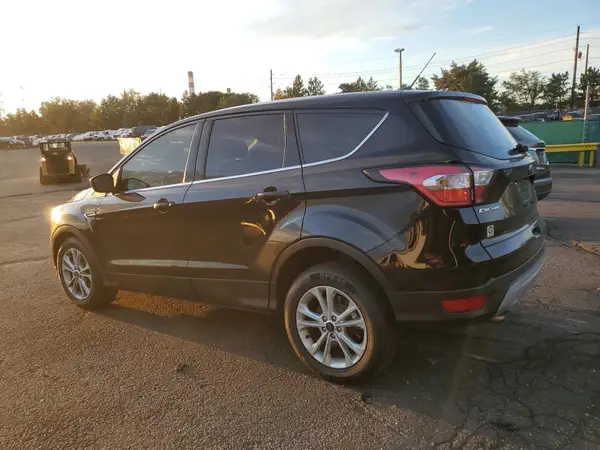 1FMCU9GD0HUD28548 2017 FORD ESCAPE - Image 2