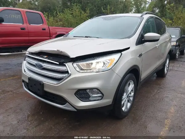 1FMCU9GD0HUD66202 2017 FORD ESCAPE - Image 2