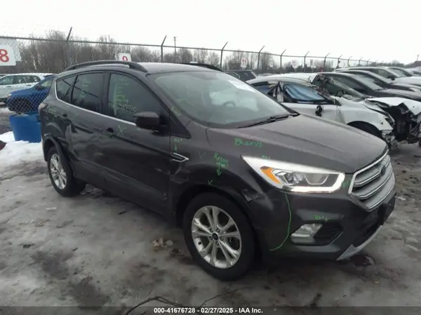 1FMCU9GD0HUD71321 2017 FORD ESCAPE - Image 1