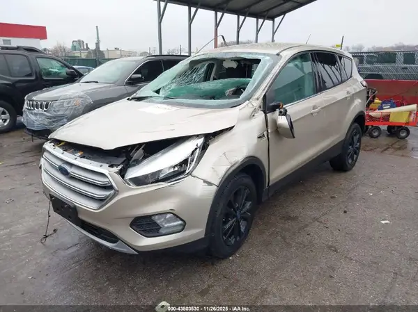 1FMCU9GD0HUD91763 2017 FORD ESCAPE - Image 2