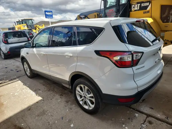 1FMCU9GD0HUE87182 2017 FORD ESCAPE - Image 2