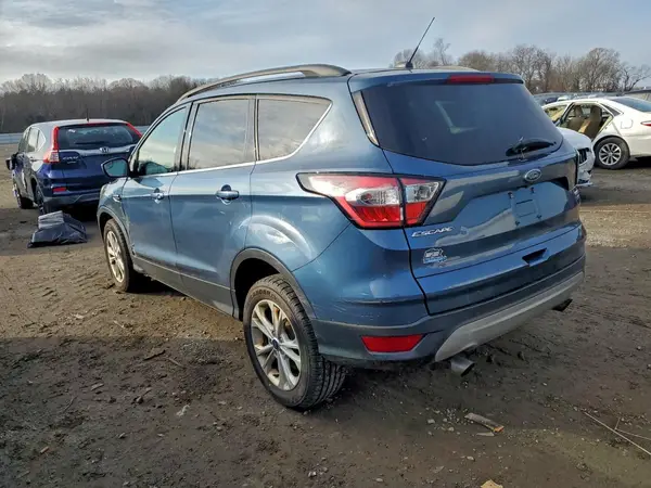 1FMCU9GD0JUA14453 2018 FORD ESCAPE - Image 2